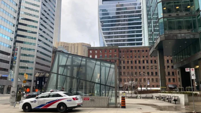 Kanada'da sekiz genç kız 59 yaşındaki evsiz bir adamı öldürdü