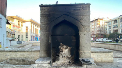 Ecdat yadigarına çirkin saldırı: Veliefendi Çeşmesi'ni yaktılar