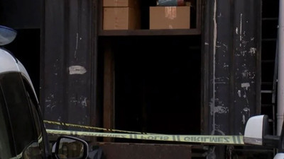 Kafasına yük asansörü çarpan işçi öldü