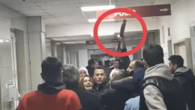 Hastanedeki polis odasının önünde birbirine girdiler
