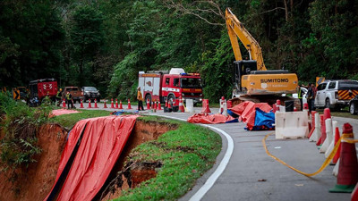 Malezya'da toprak kaymasında ölenlerin sayısı 31'e yükseldi