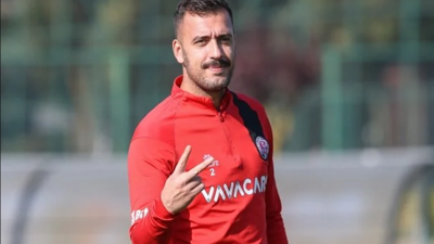 İspanyol yıldız geliyor. Galatasaray'ın yeni transferini Karagümrük kalecisi Viviano açıkladı