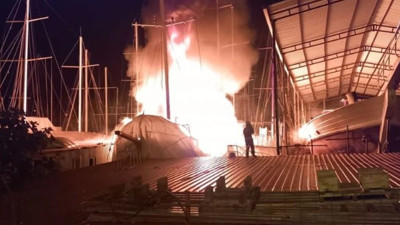 Fethiye’de tersane yangını