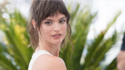 Ünlü oyuncu Charlbi Dean Kriek'in ölüm nedeni belli oldu. Ağustos ayında 32 yaşında aniden hayatını kaybetmişti