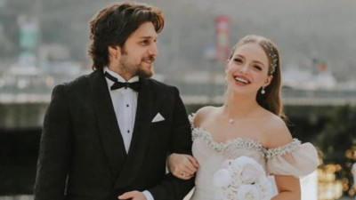 Oyuncu İpek Filiz Yazıcı ve şarkıcı Ufuk Beydemir İstanbul'da düğün yaptı. 2 ay önce Roma'da evlenmişlerdi