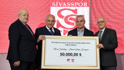 Rıza Çalımbay'dan 50 bin liralık jest