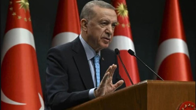 Gazetecilerden 'alkış' bekleyen Erdoğan'a en güzel yorum eski gazetecilerden geldi