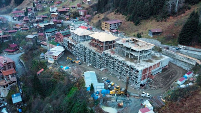 Bunu yapanda hiç mi vicdan yok? Ayder Yaylası bu hale getirildikten sonra Bakan Kurum 'Yaptık ama niye yaptık' diye açıklama yaptı