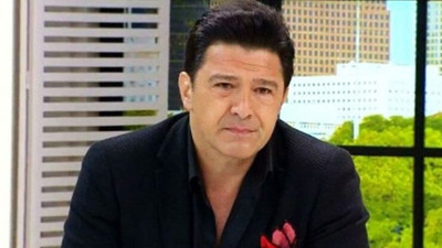 Hakan Ural 'Tillahlı, zıplamalı, sabaha kadarlı' tuhaf paylaşım yaptı. Patronunun ismini duyunca anında çark etmişti