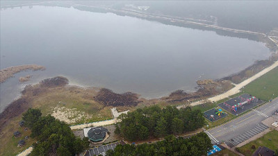 Pelitözü Göleti'nde korkutan görüntü! Su seviyesi 40 metre çekildi