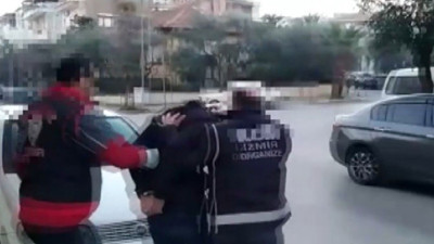 İzmir'de 50 adrese eş zamanlı zehir baskını