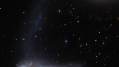Hubble Uzay Teleskobu’ndan tuhaf keşif: Kollu galaksi