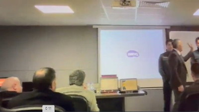 Gümrük müdürü memuru tokatladı. Görüntüler ortaya çıktı