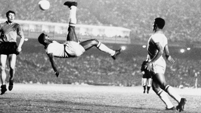 Pele öldü. Efsanenin unutulmaz golleri ve çalımları tarihe geçti