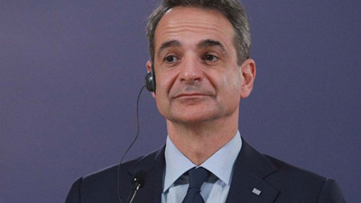 Yunanistan Başbakanı Miçotakis, Zelenskiy ile görüştü