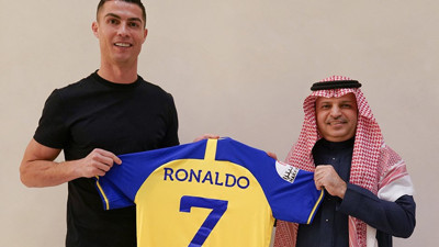 Ronaldo'nun Arabistan'a transferi gündem oldu. Kenan Başaran taşı gediğine oturttu