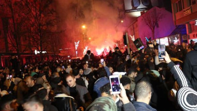 Türkiye 2023'e böyle merhaba dedi. Yurdun dört bir yanından yeni yıl coşkusu