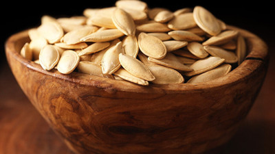 Kabak çekirdeğinde büyük tehlike. 1 avuçtan fazlası zehir saçıyor