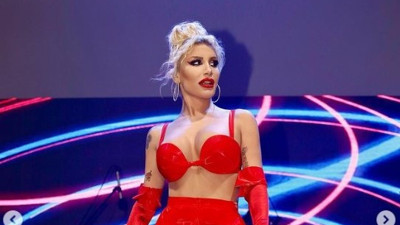 İrem Derici 'Bakın bakın kudurun' diye paylaştı