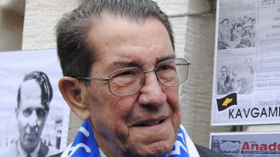 Erk Yurtsever için Armağan Kitap