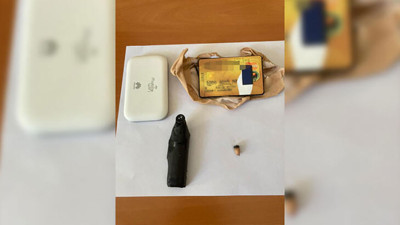 Ehliyet sınavında kopya düzeneğiyle yakalandı