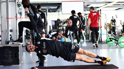 Beşiktaş'ta Saiss dönüyor. Katar'da sakatlanmıştı