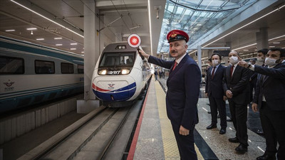 Yüksek hızlı trene yüksek zam. Geçen yıl beş kez zamlanmıştı