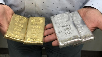 2022'de gümüş altını tahtından indirdi
