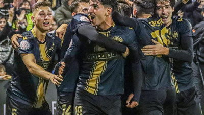 Barcelona'yı eski yıldızı üzdü