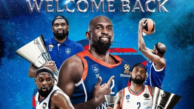 Efes'e geri döndü: Chris Singleton yeniden imzaladı