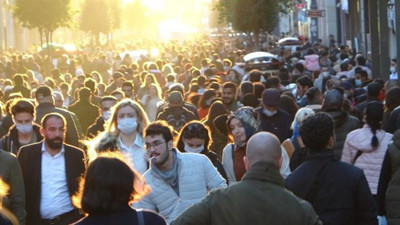 Profesör açıkladı. Ağır hasta sayısı arttı. “Korona önlemleri devam etmeliydi”