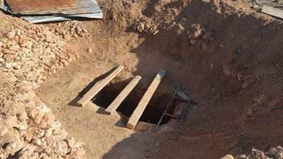 Define avcıları açtıkları tünelin içinde yakalandı