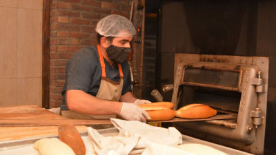 Adana'da ekmek bugün zamlandı. Fiyat artışlarına yetişemiyoruz