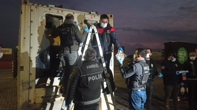 Mersin Limanı'nda patates yüklü gemide 45 kilo 'kokain' ele geçirildi