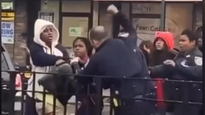 14 yaşındaki kızı öldüresiye dövdü. ABD'de yine polis şiddeti