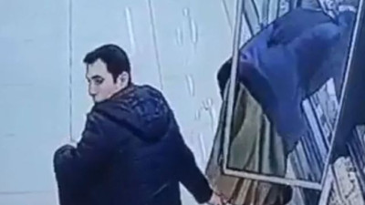 Markette kadınların etek altı görüntülerini çeken komiser tutuklandı