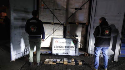 Ekvador’dan gelen gemide kilolarca kokain ele geçirildi