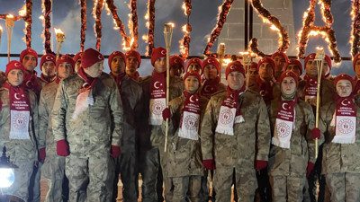 Sarıkamış şehitleri anısına meşaleli yürüyüş