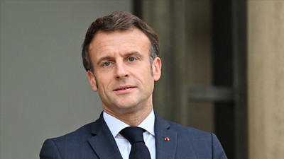 Emmanuel Macron eksikleri olduğunu kabul etti