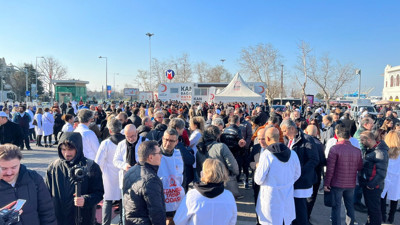 İstanbul’da toplanan hekimler isyan etti: Bizimki gibi Sağlık Bakanı dünyada yoktur