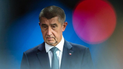 Çekya'nın eski Başbakanı fonlarına ilişkin yolsuzluk davasında aklandı