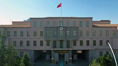 Sahte diplomalı çalışan sorusuna bakanlık 40 gündür sessiz. Sahte doktor ve avukattan sonra durum meclis gündemine geldi