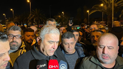 Taksiciler, öldürülen meslektaşları için toplandı