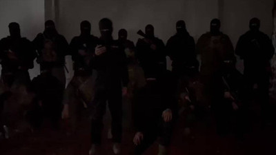 Silahlı ve maskeli gruptan tekbirli açıklama: Alaattin Çakıcı reisimiz ne derse onu yaparız