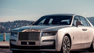 Rolls-Royce satış rekoru kırdı. Zenginler yine lüksten vazgeçmedi