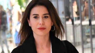 Ünlü oyuncu Artemis Karaman ilginç anısını anlattı: Otostop çekerek İstanbul’a geldim