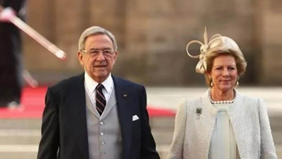 Yunanistan'ın son Kralı İkinci Konstantinos resmi törenle defnedilmeyecek