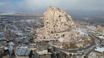 Dünyanın en büyük doğal gökdelenine ziyaretçi akını