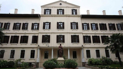 Rekabet Kurulu’ndan özel Fransız liselerine soruşturma