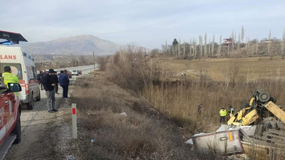 Tır takla attı: 1 yaralı (12 Ocak 2023)